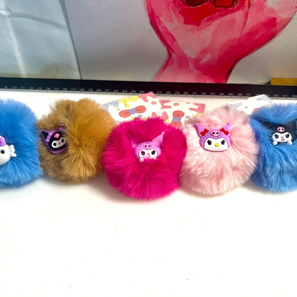5pc Pom purse/tote charm keychain - Faux Fur Sanrio style